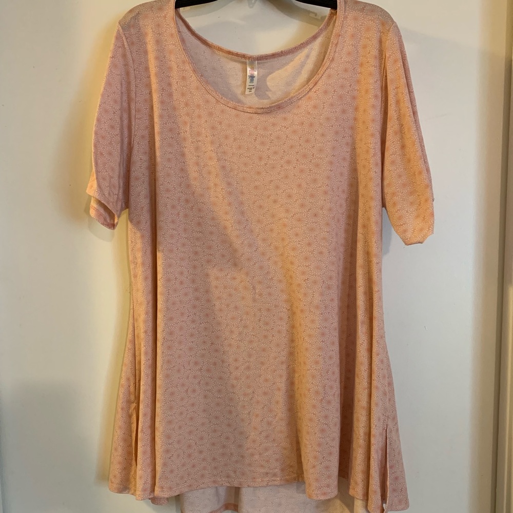 LuLaRoe Flower Patterned Tunic Plus Size (2x)